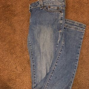 No rips jeans clean